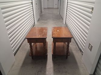 Twin Night Stands