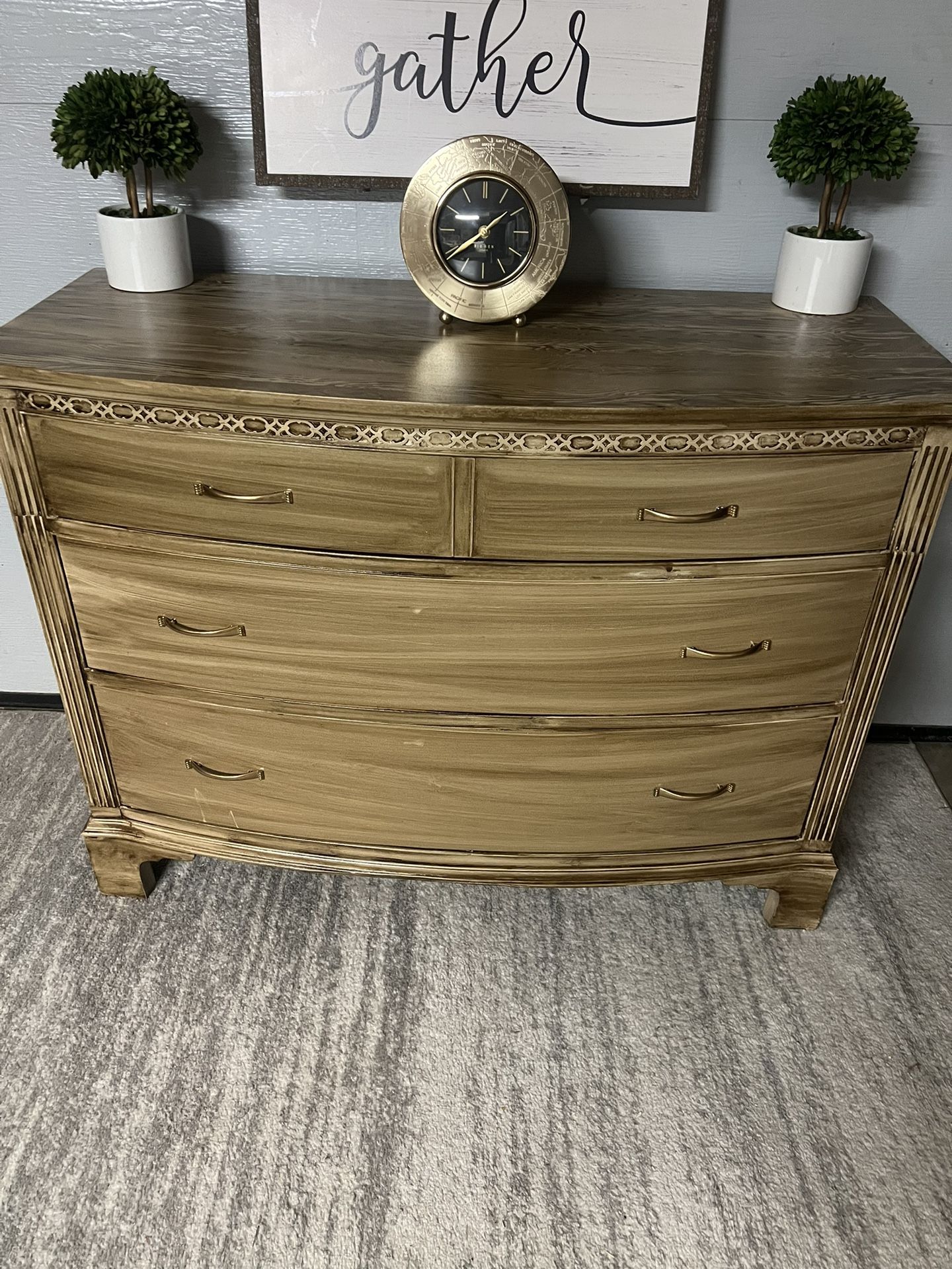 Solid Wood Dresser / Entramce Table