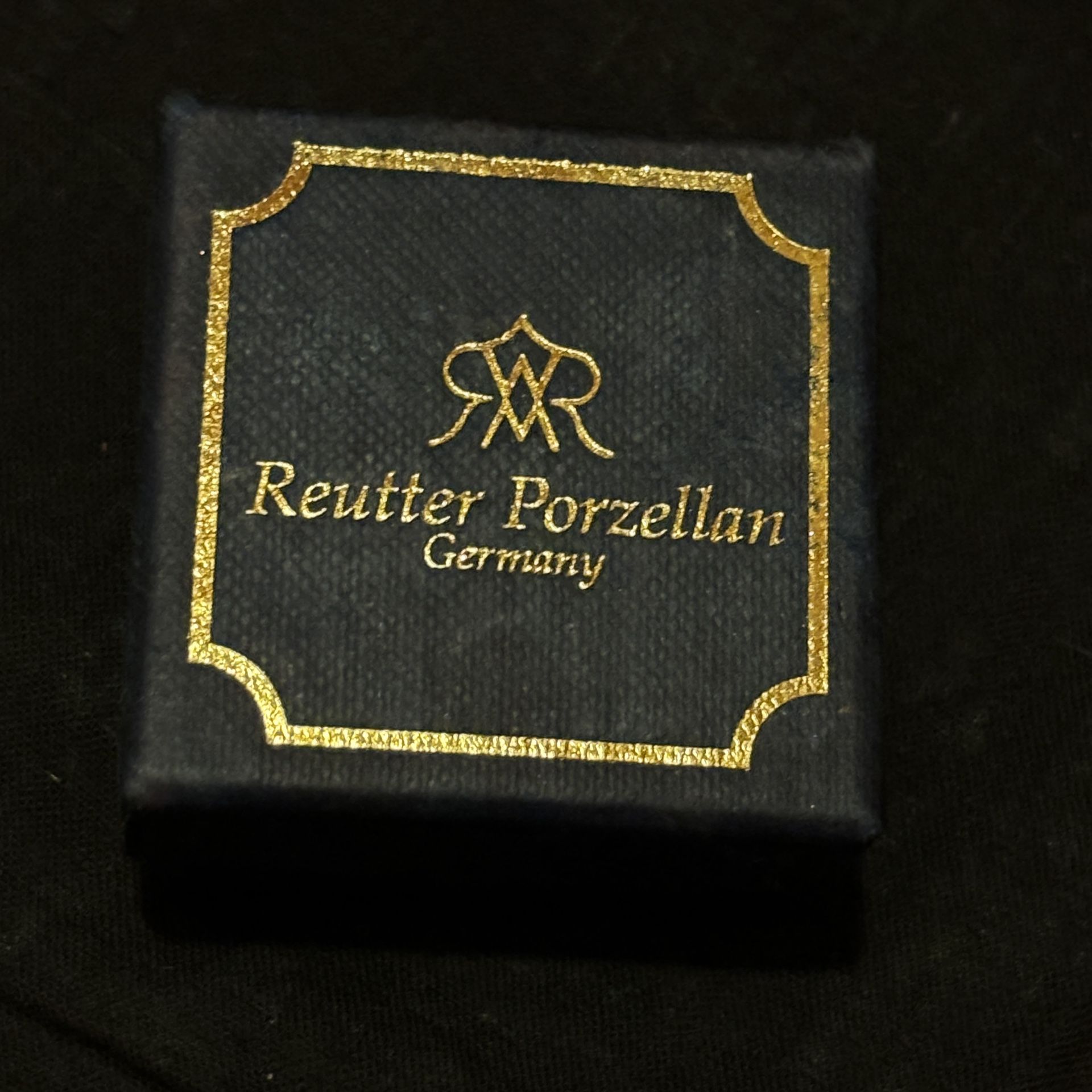 Peter, rabbit, porcelain sewing symbol, made in Germany