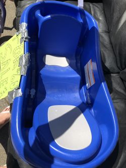 Baby bath tub never used