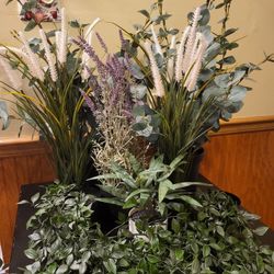 Lot Of 8 Artificial Plants 