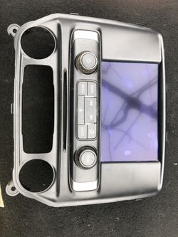 2015 Chevy Silverado CONTROL PANEL W/ DISPLAY SCREEN ID 23485741