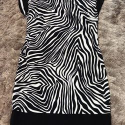 NWOT Chico’s Black White Zebra Stretch Lined Sheath Shift Dress Size 0