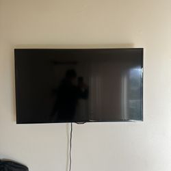Samsung 40” LED Smart TV – Great Condition