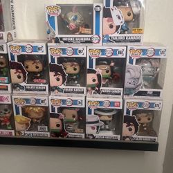 10 Funko Pops