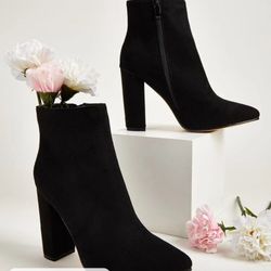 Size 6 Black Ankle Boots Comfy And Cute. See My Page For More 