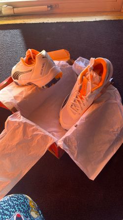 Never Worn 10.5 PUMA Nova Court Kicks Men’s 