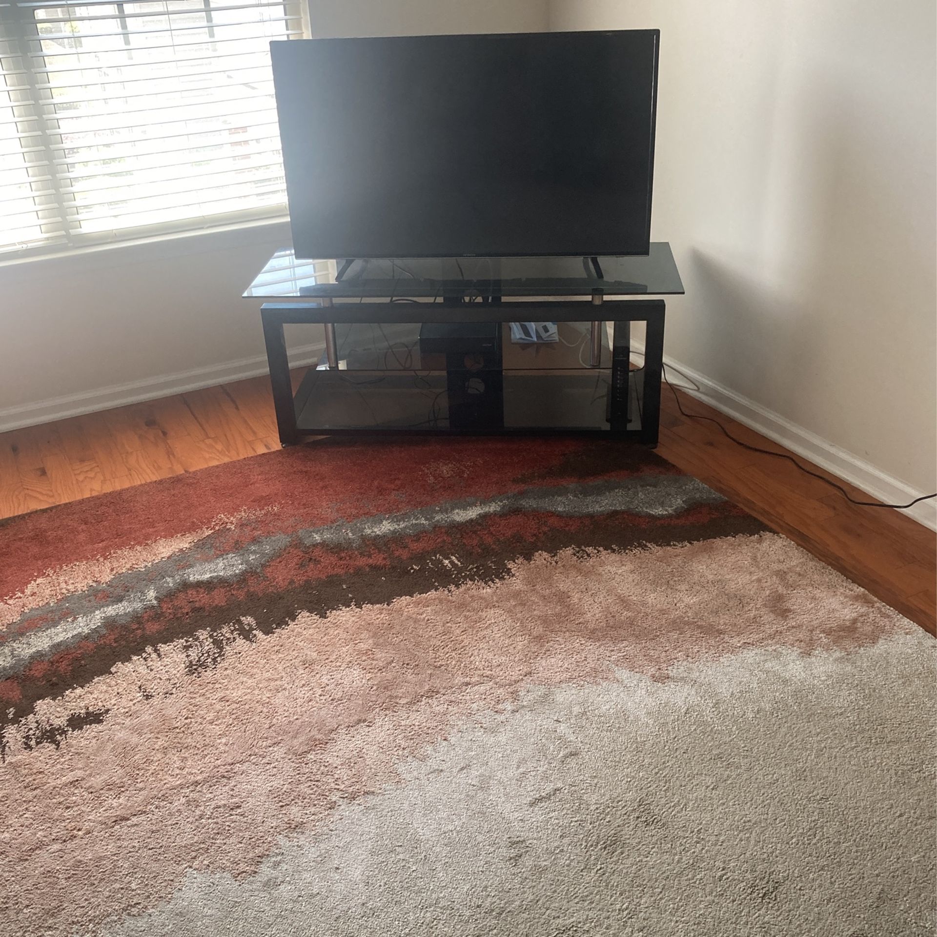 50 Inch Hitachi Tv With Glass Table 