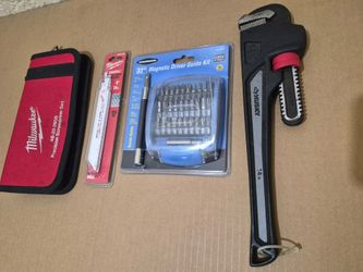 Milwaukee. Husky,  magnetic driver kit 32pc