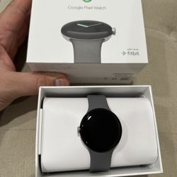 Selling SAMSUNG Google Pixel Watch Fitbit like New in Box