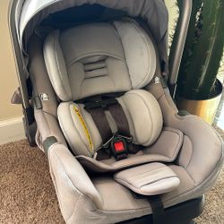 Nuna PIPA Infant Car Seat w/ Base – Granite – Gently Used