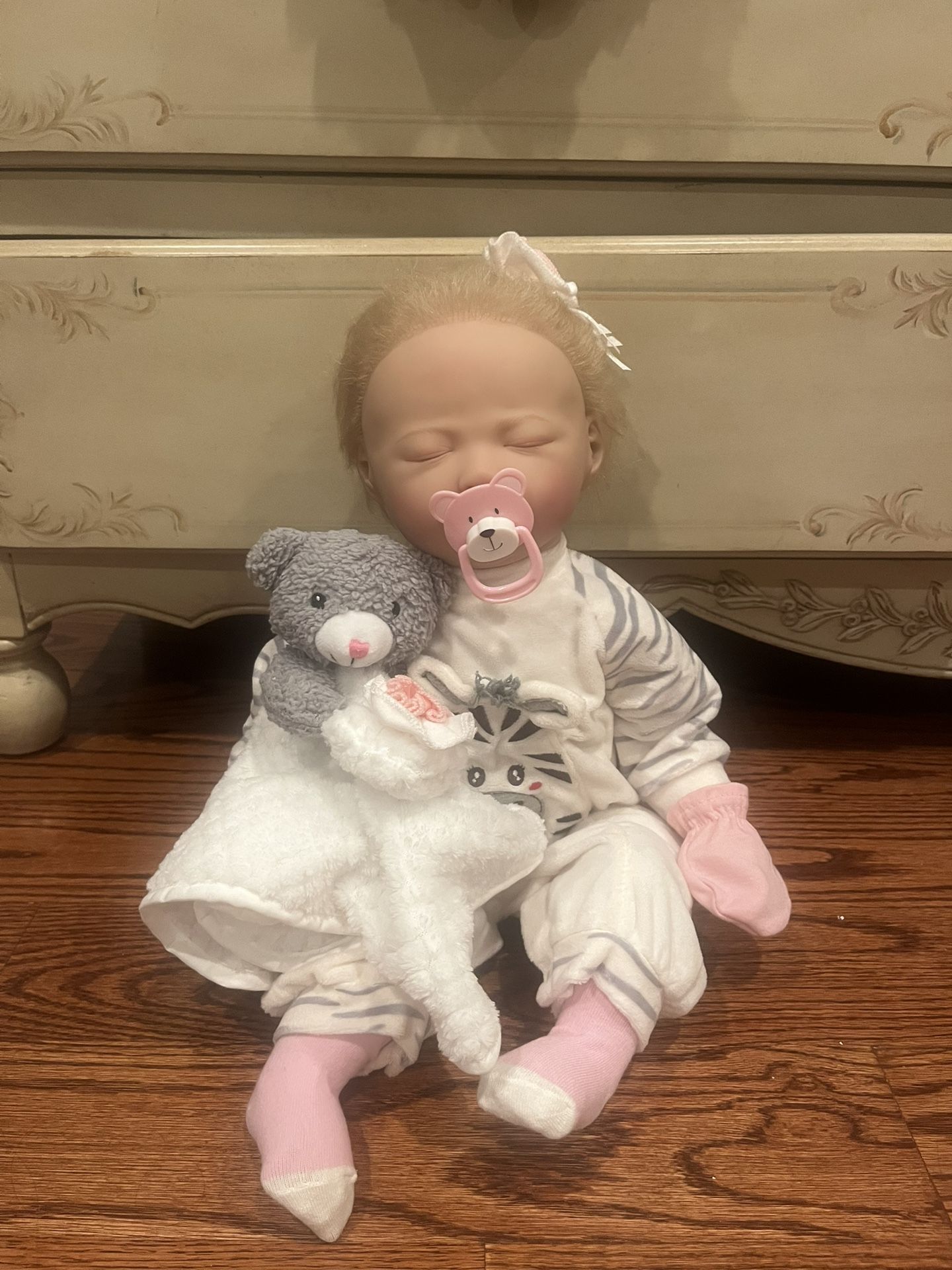 21 Inch Paradise Galleries Reborn Doll With Bag Of Accessories