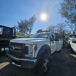 2019 FORD F-550 SUPER DUTY 11' SERVICE BODY WITH BOSS AIR COMPRESSOR