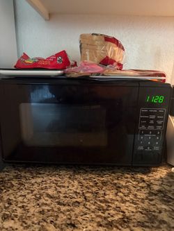 Small Counter Top Microwave - Great for a Small Space