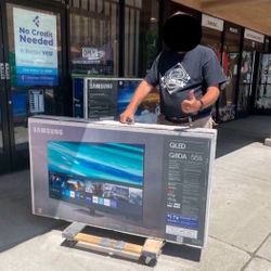 55 “ Samsung Smart 4K QLED HDR 120HZ TV