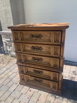 Dresser