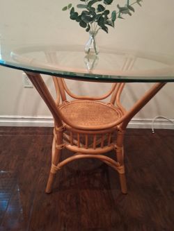 Round Table