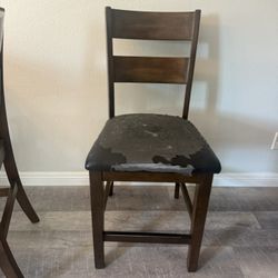 Dinning Room Table And Chairs 