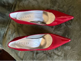 Guess dark red heels size 6 M