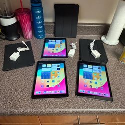 Apple iPad 6th Gen 9.7in W/Case & Charger WiFi/Cellular