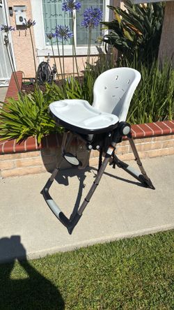 High chair with wheels