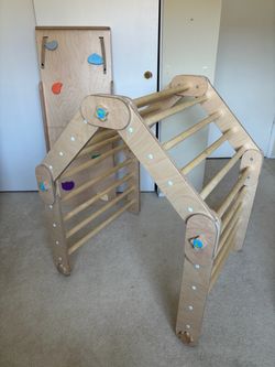 HappyMoon Transformable Wooden Pikler Triangle Montessori Climber with Ramp
