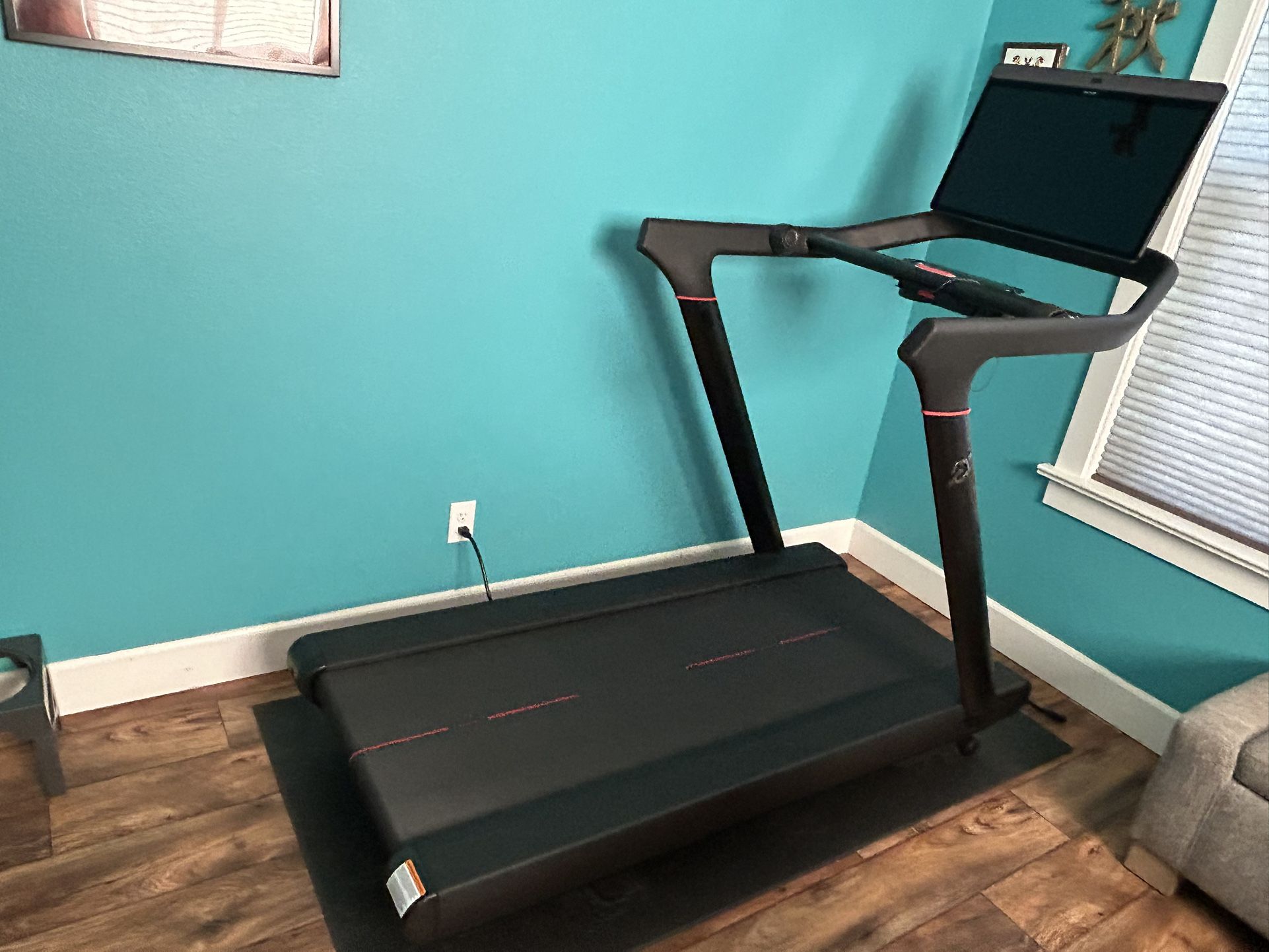 Peloton tread $800