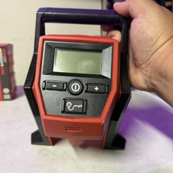 Milwaukee M12 Compact INFLATOR