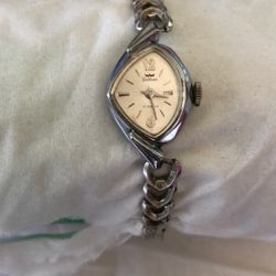 Vintage Ladies Waltham Hand Wind 21 Juvels Works Very Good 