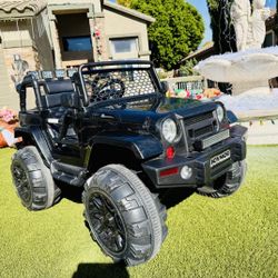 Joymor Kids ride-on Jeep battery operated. 