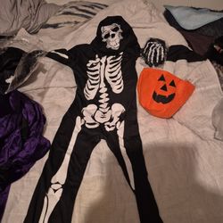 Child's Size M With Pumpkin Candy Holder