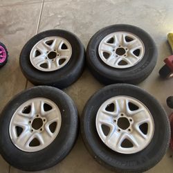 2013 Toyota Tundra Stock Rims and Tires/ Lugs/ Caps