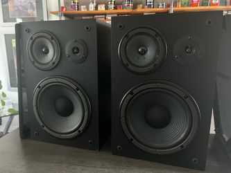 Yamaha 3 way speakers