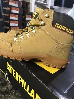 Caterpillar// outline//work boots// size (12)(13)