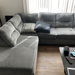 Living Spaces Sectional Sofa Like New Gray