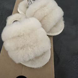 Ugg Slippers 