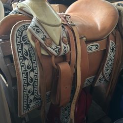 Mexican Saddle 