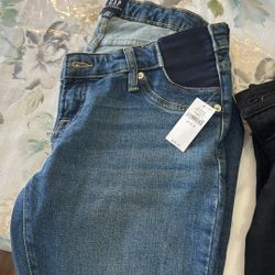 Maternity-Gap Jeans- Capri Size 4