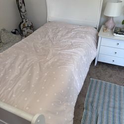 Twin Bed
