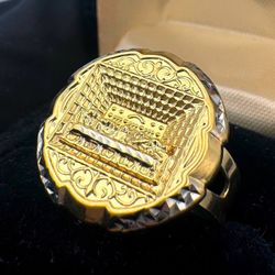 10k two tone Round Last Supper  religious diamond cut  ring sz7