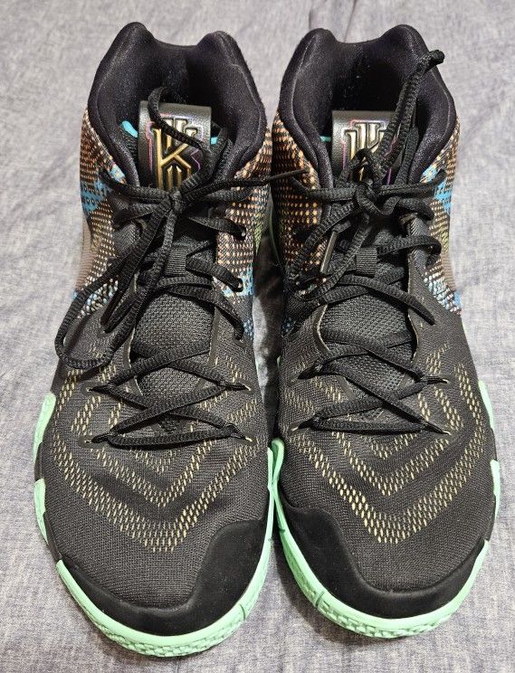 Used Nike Kyrie 4 Mamba Mentality, Men's Size 13.5 (NO ORIGINAL BOX)