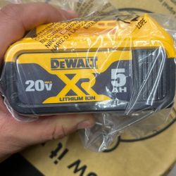 5 Amp Batteries Dewalt 
