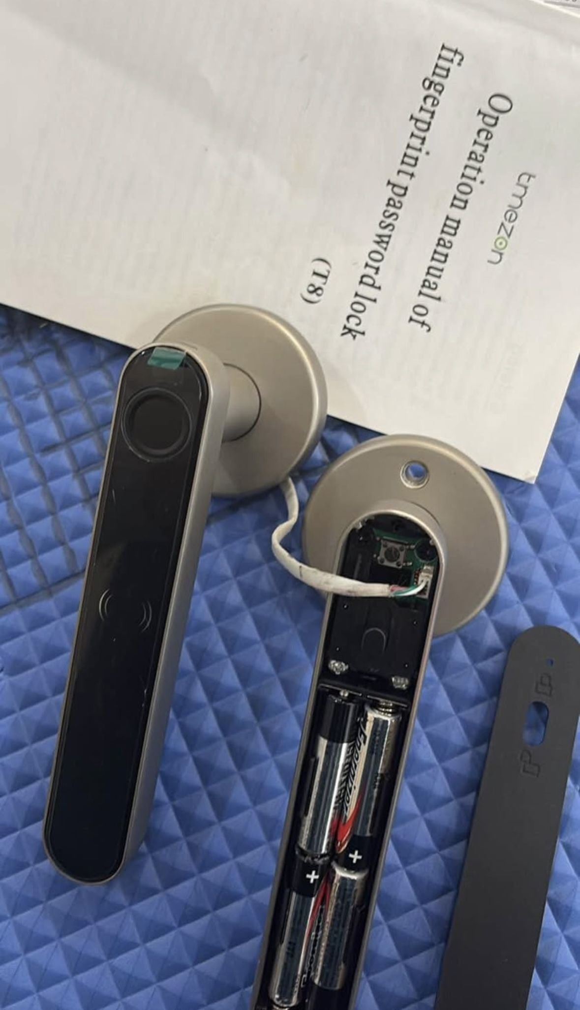 Smart Door Lock Fingerprint, Keyless Entry Door Lock with Handle, APP/IC Cards/Codes/Keys/Fingerprint