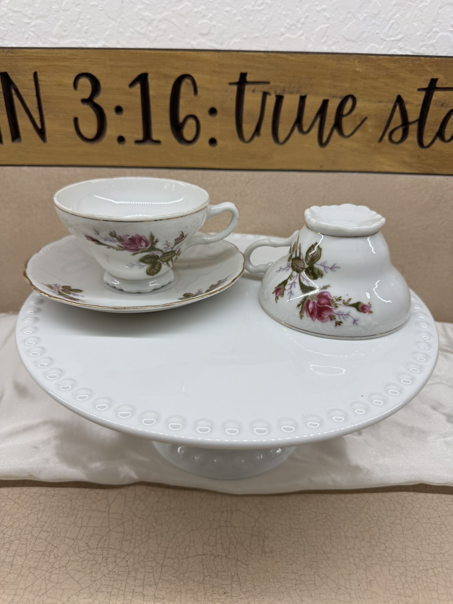 Teacup & Saucer