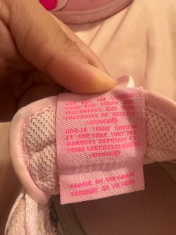 pink nike dunks