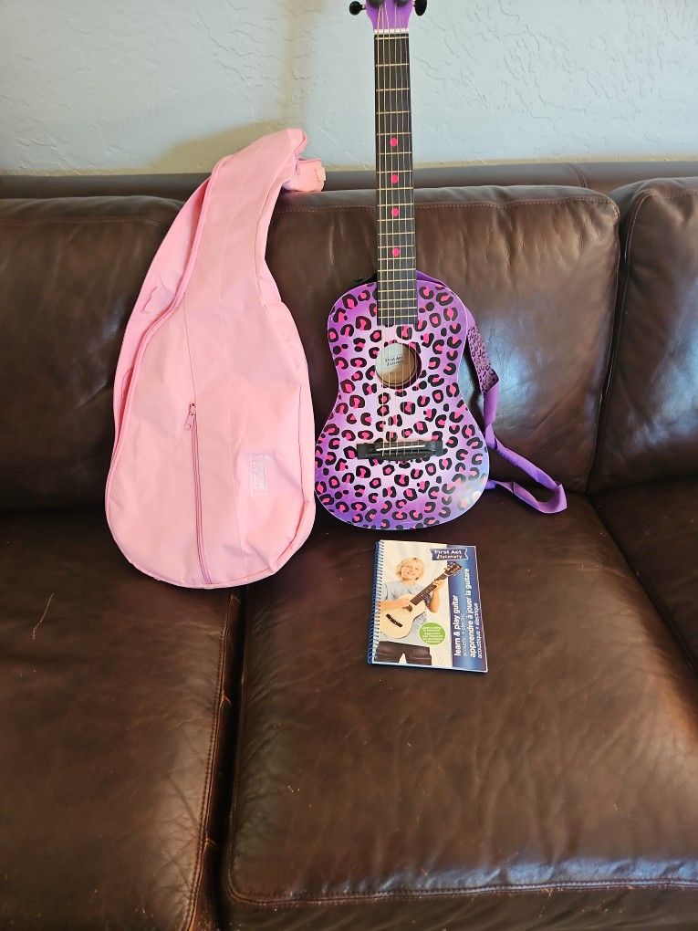 1st Act Discovery Guitar, case, And Book