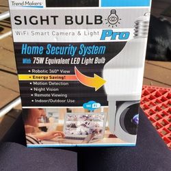 WiFi Smart Camera & Light Pro