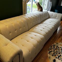 Windsor Park Dual-Power Reclining Sofa.