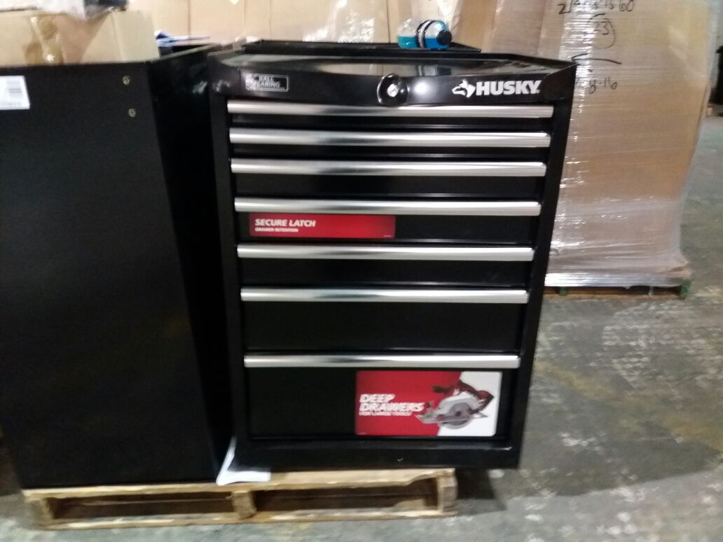 Husky 7 Drawer Mobile Tool Chest