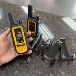 Dewalt Walkie Talkie Set
